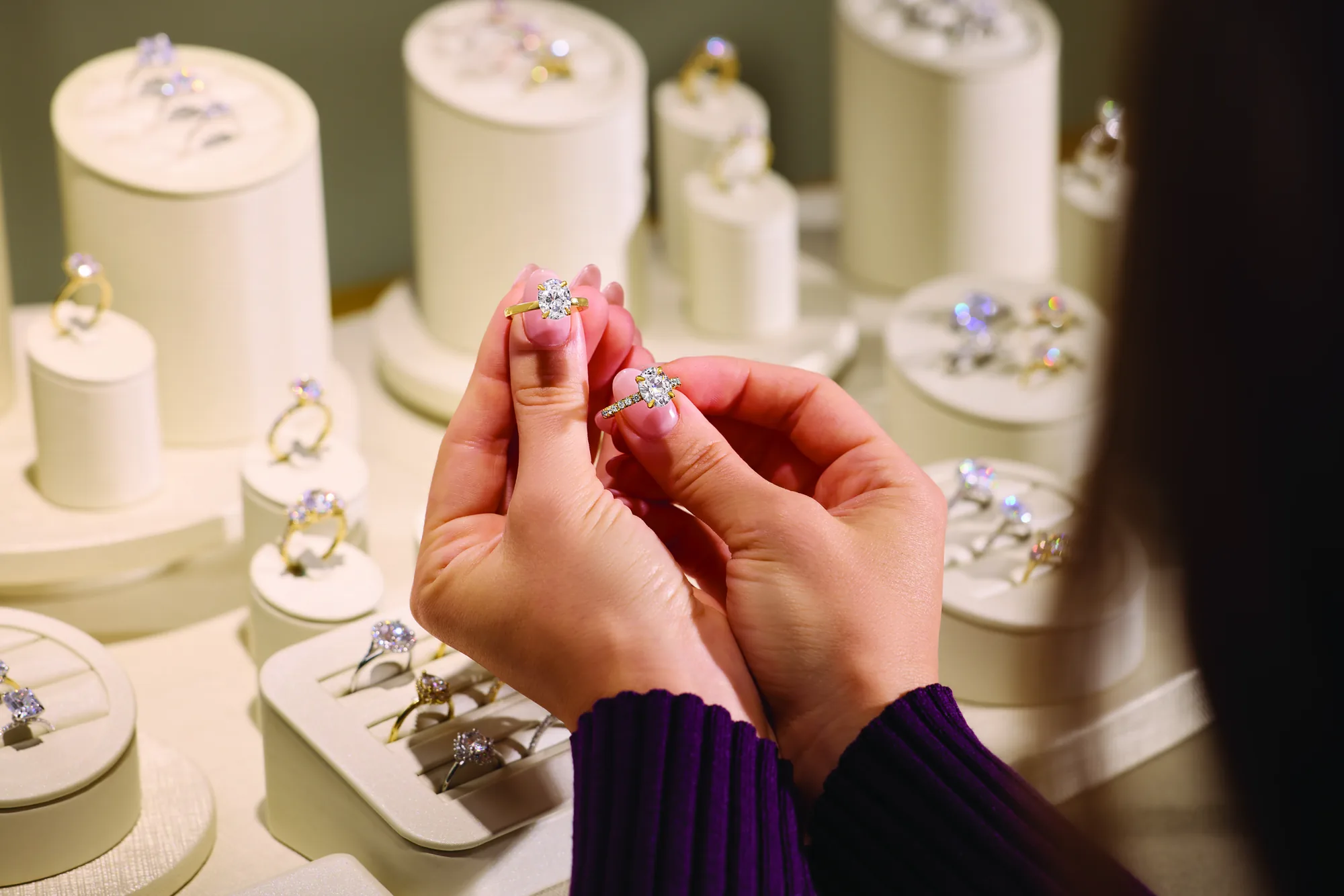 Oval vs. round diamonds: coverage or consistency?